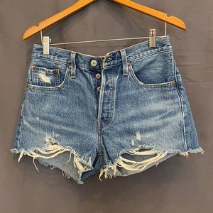 501 ORIGINAL SHORT IN ATHENS MID SHORT
